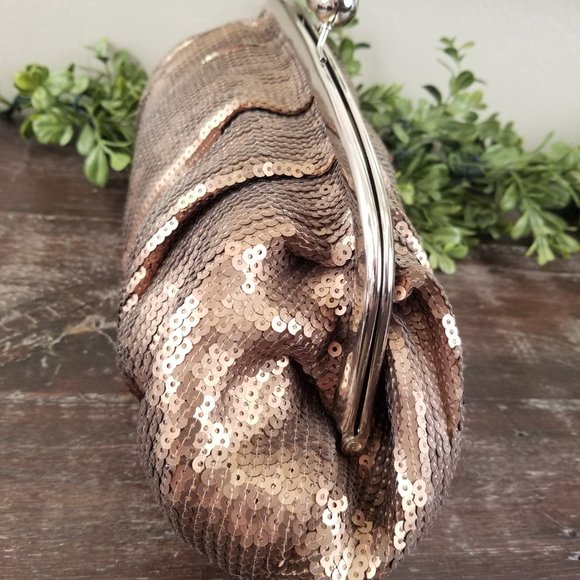 Vintage Style Large Bronze Sequin Cocktail Purse with Kisslock Closure - Picture 2 of 10